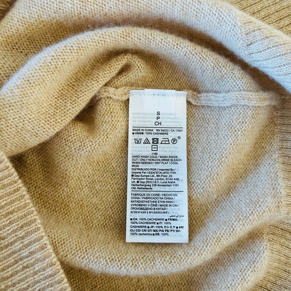 Banana Republic Cashmere Light Beige Crew Neck Short Sleeve Sweater Tee - Picture 5 of 6